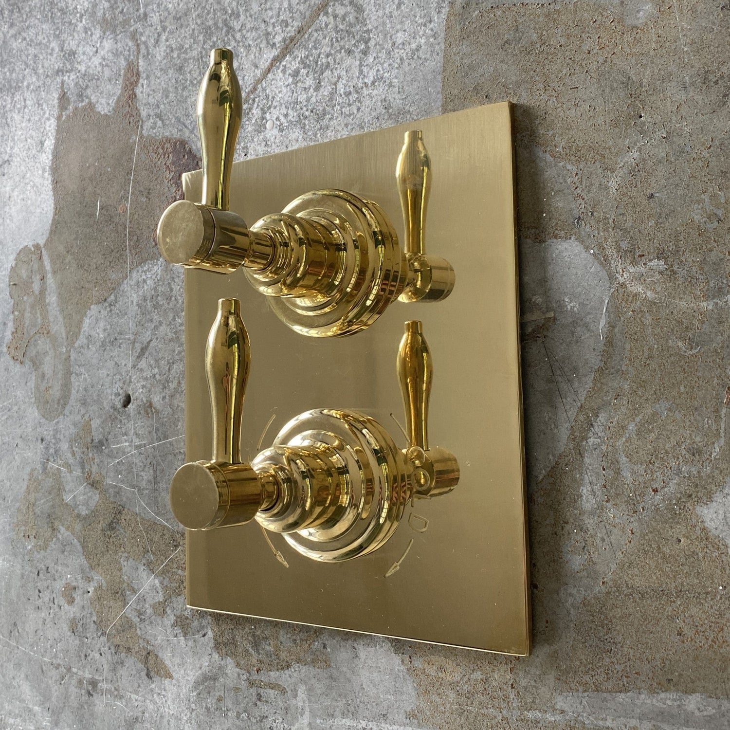Droplet handles
