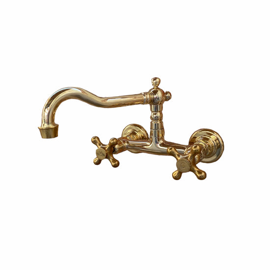 BT12 Classic wall mounted tap