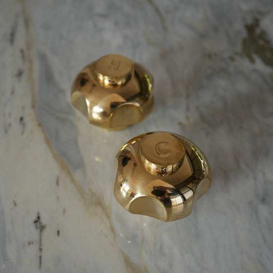 BT96 Three-hole wall mounted basin taps Forma handles
