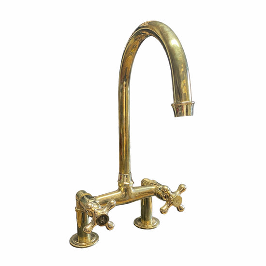 BT28 Traditional vintage basin tap any handles