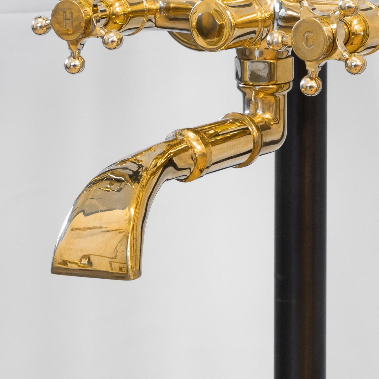 Detail of the traditional Francone BT23HD solid brass bathroom faucet spout.