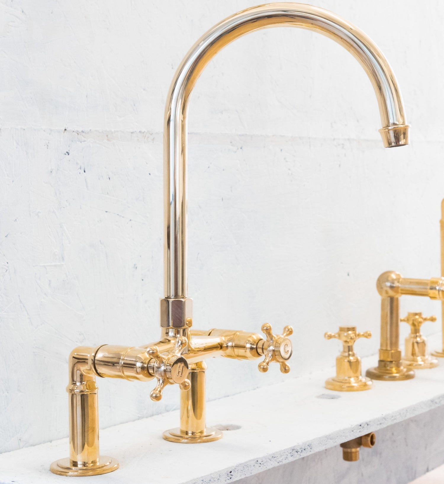 Traditional Francone BT28 unlacquered brass basin tap, a vintage deck-mounted double-handle faucet.
