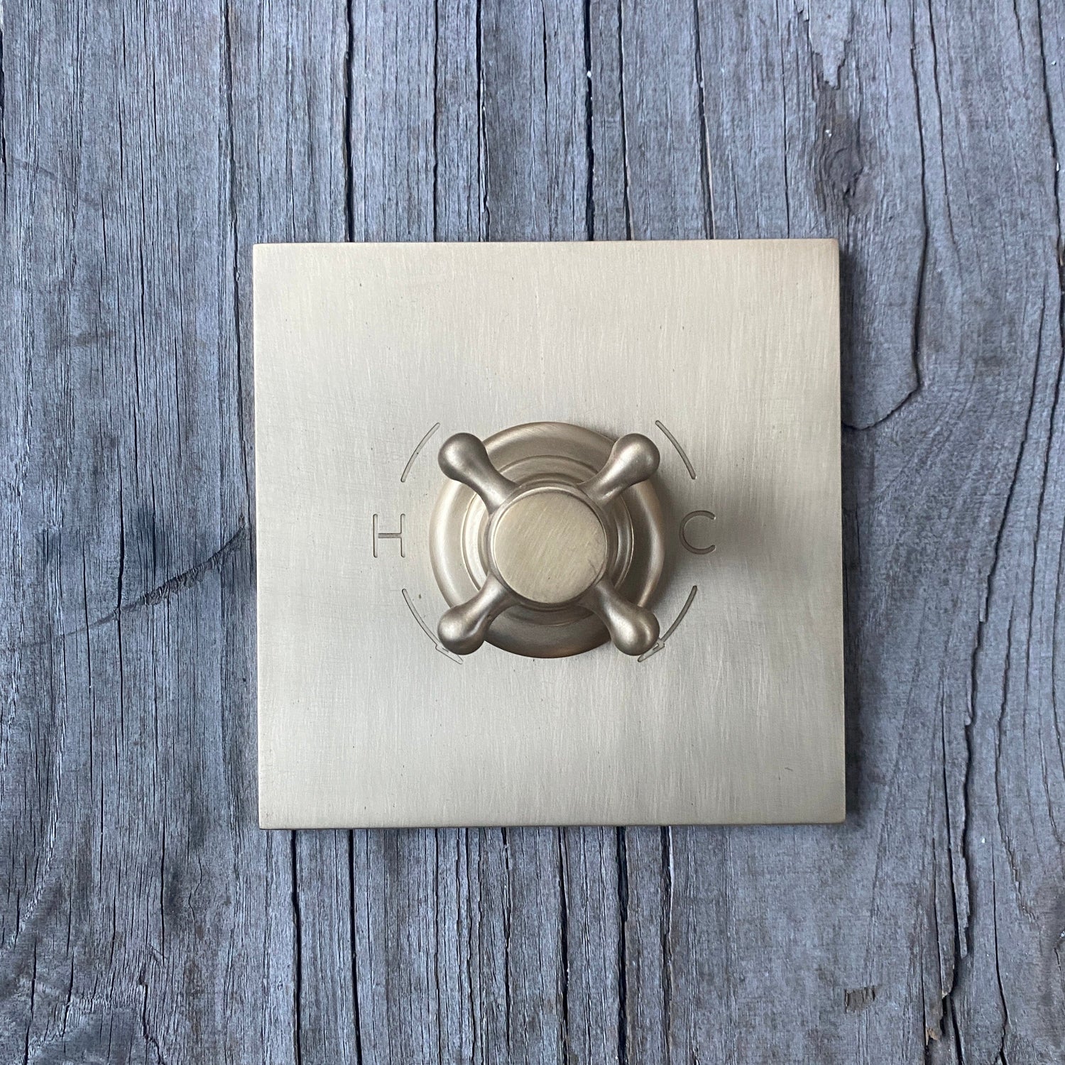 Traditional Francone BT59T solid brass wall-mounted thermostatic bathroom tap with a square plate and cross handle.