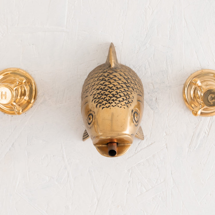 Traditional Francone BT86 decorative brass fish head wall mounted bathroom faucet and tap handles.