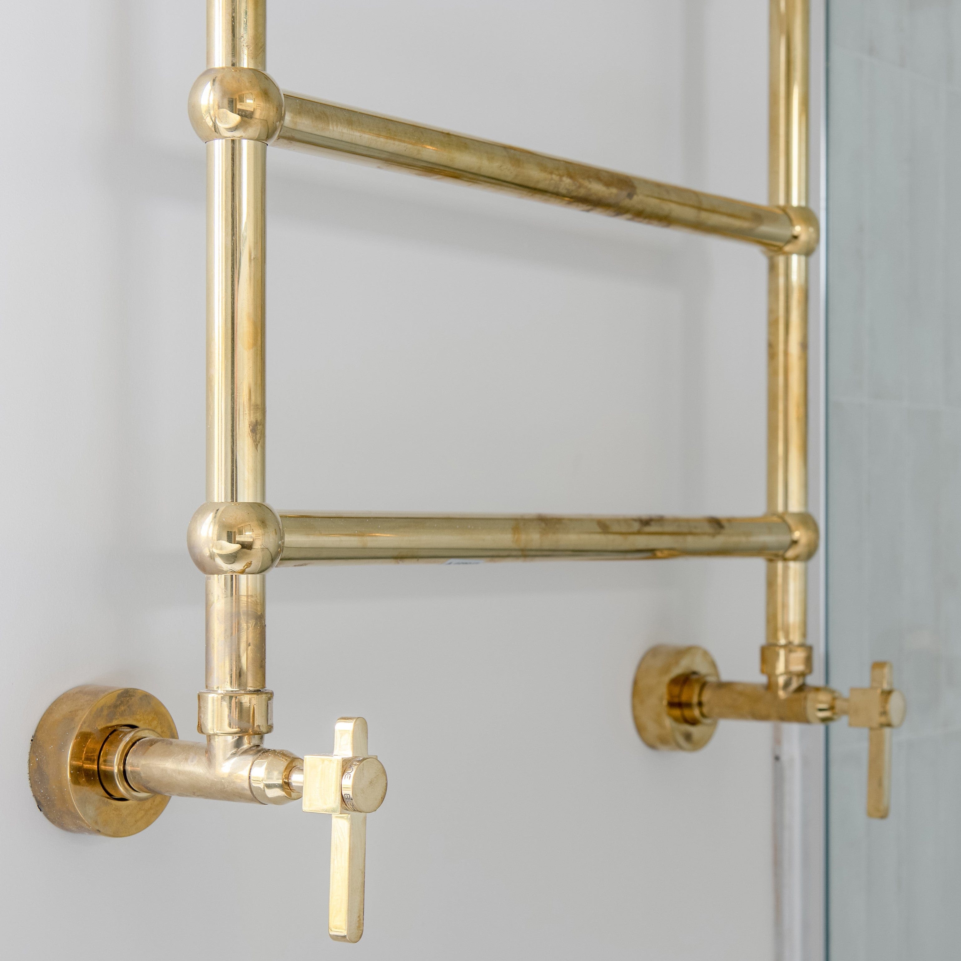 BTR14 5 Bars Plumbed In Traditional Heated Towel Rail Francone BTR14 5 Bars Plumbed In Traditional Heated Towel Rail Francone
